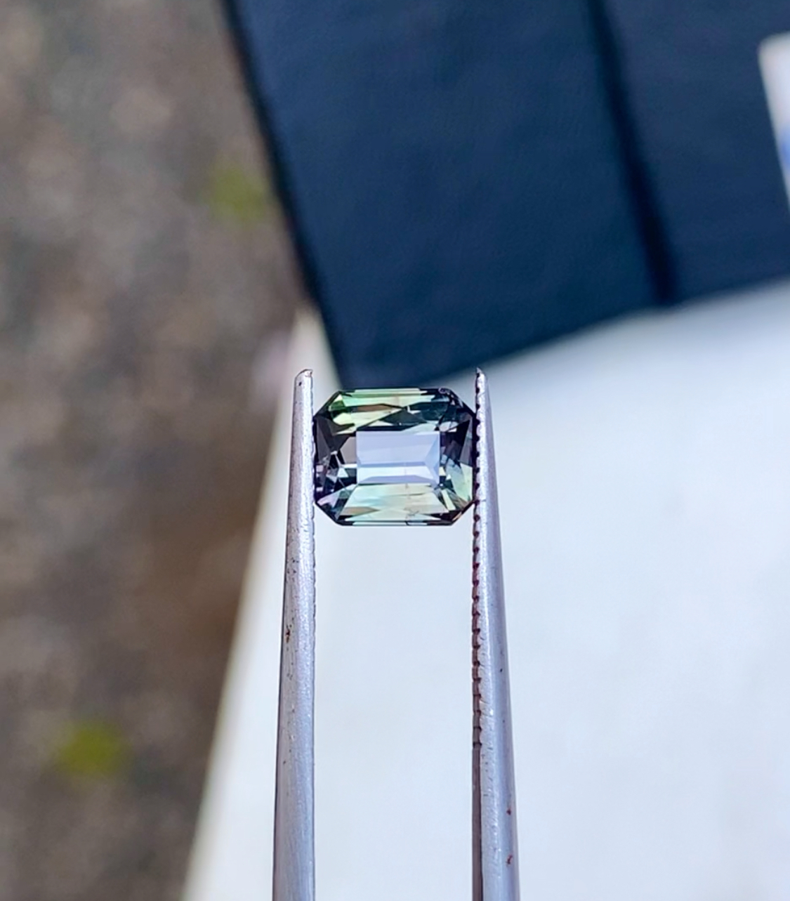 1.13Ct Unheated Multi Color Sapphire - Image 4