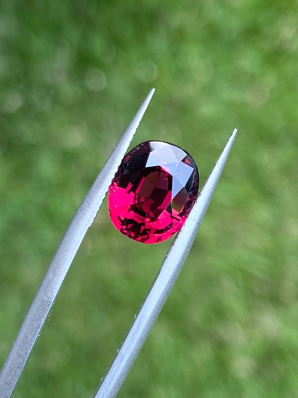 Natural Rhodolite Garnet - Image 2