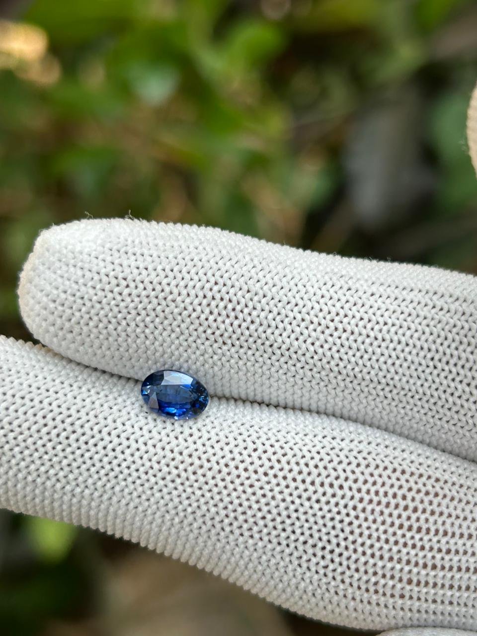 Royal Blue Sapphire ( Top eye clean ) 0758585132 - Image 4